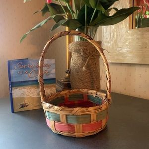 Easter Basket VINTAGE condition 1950’s, small. HAND WOVEN MEXICAN WICKER, clean.